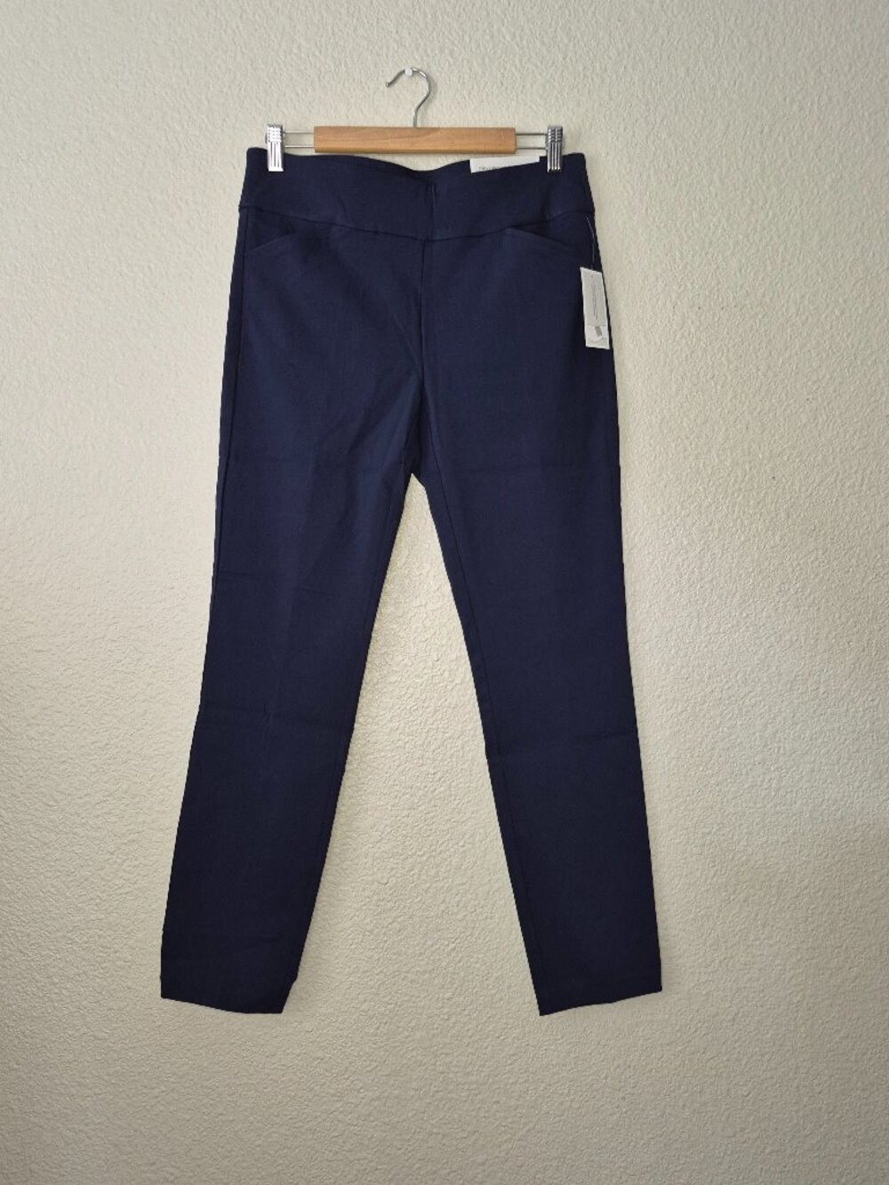 NWT Christopher And Banks Navy Ankle Shaped Fit Mid Rise Pants Size: 6 Average